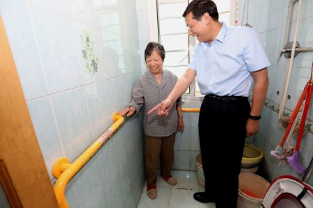 张家口市将对3000户特殊困难家庭适老化改造(图1)