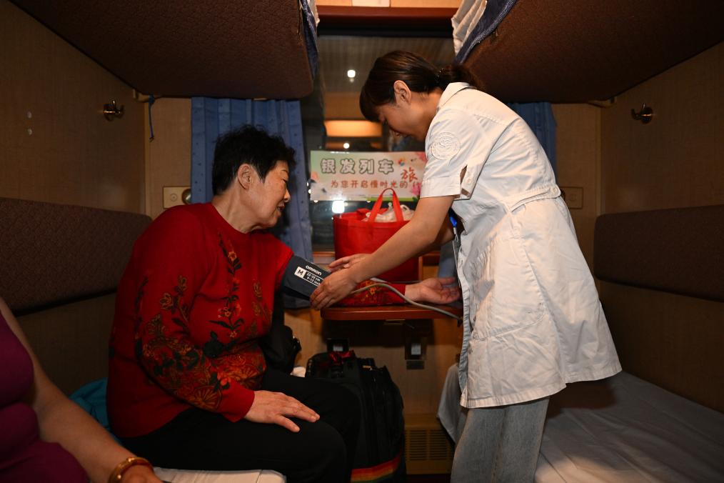 “伴你一起慢慢游”——中国适老化列车来了！(图3)