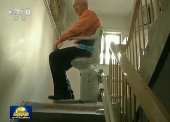 嘉兴一住宅小区内健身器材突遭拆移社区：系对原设施改造(图1)