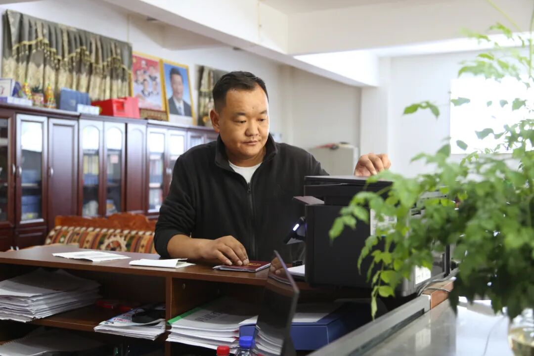 走村不漏户 户户见干部(图4)