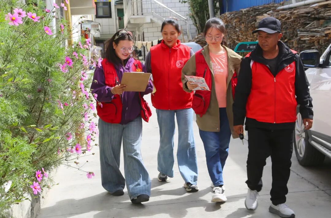 走村不漏户 户户见干部(图6)