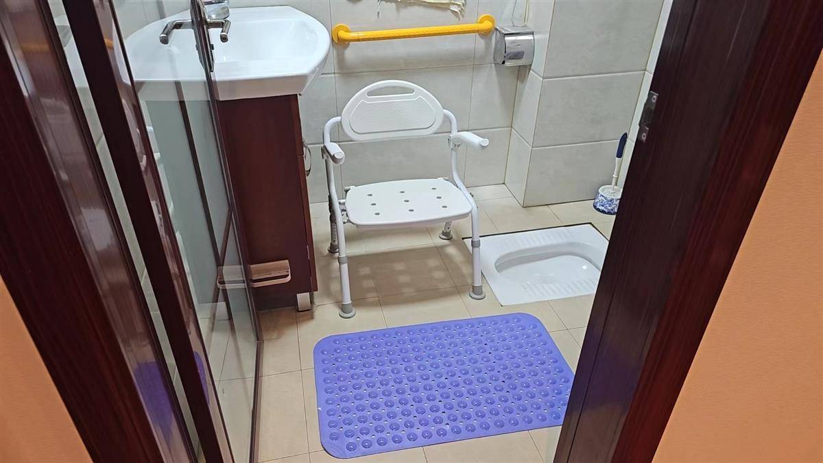 银发消费品质升级——假期市场热点见闻(图1)