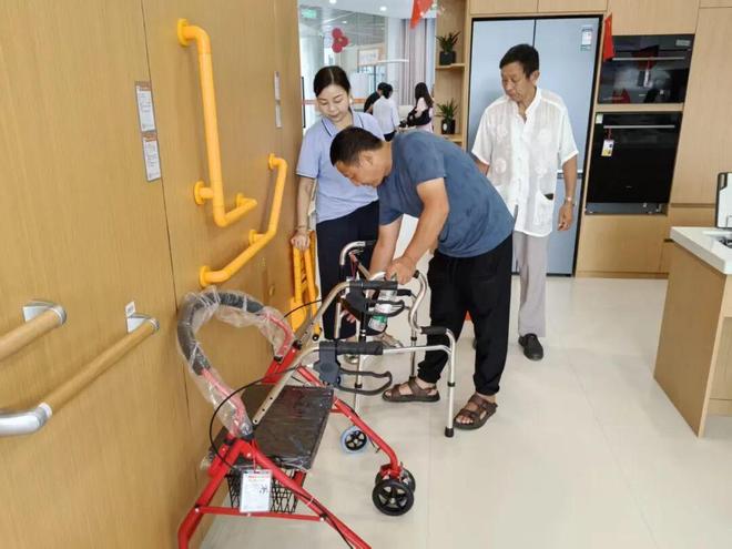 以多元关怀 绘就长者幸福图景——咸宁启动“敬老月”活动(图6)