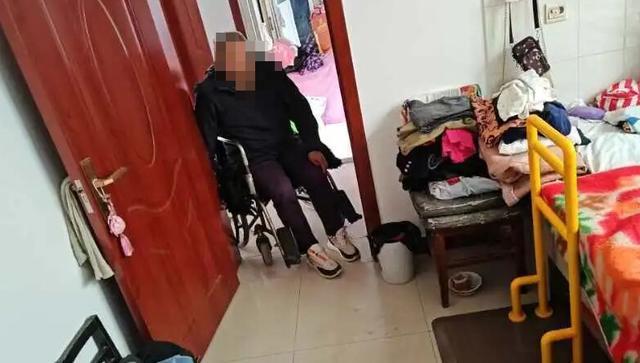 凤县红花铺镇：扎实推进适老化改造 托起老人“稳稳的幸福”(图1)