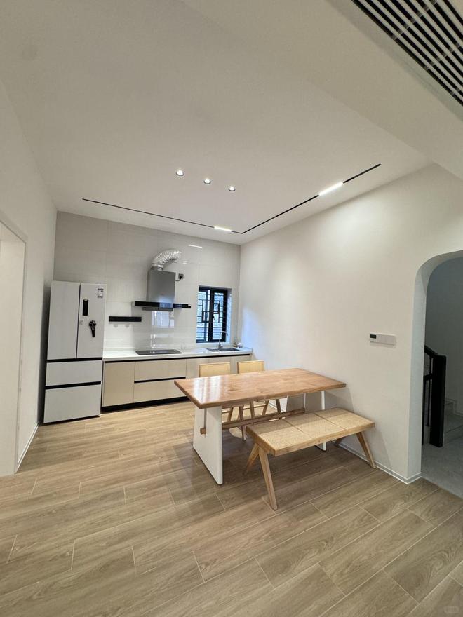 打工人回农村花50万改造30年老宅完工后变成人人羡慕的豪宅(图18)