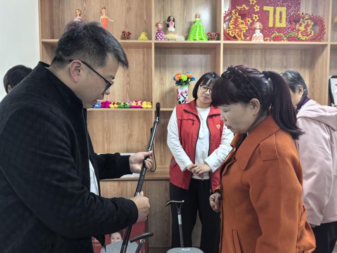 “福”暖家园！孝亲敬老居家适老化改造便民行走进北关社区(图6)