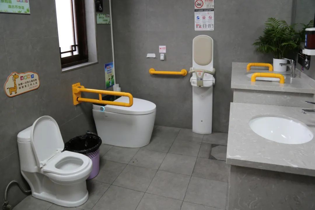 2025延迟退休不是多干活是送你83万养老金+30万亿创业风口！(图1)