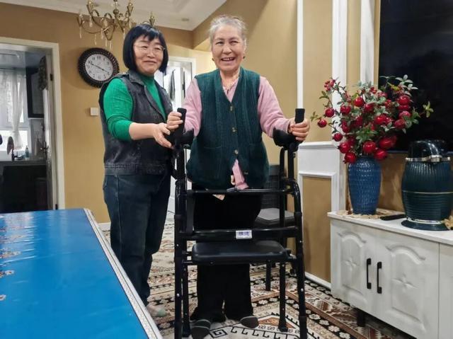 博乐市推进适老化改造工程 让老人居家“安全感拉满”(图5)