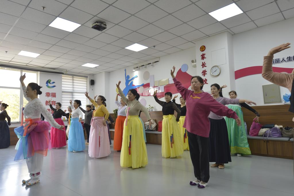 记者手记：“小改造”助力解决老年人“大问题”(图2)