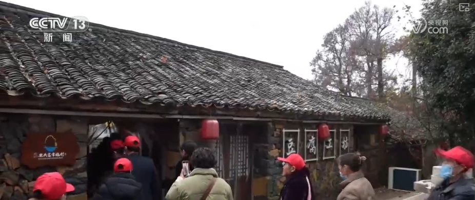 徒步、读诗、康养……“适老化”升级大有潜力 冬日银发文旅市场暖意融融(图15)