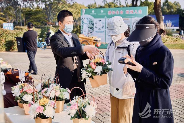 沪上墓园今日祭扫人流平稳 明日正冬至预计迎来高峰(图1)