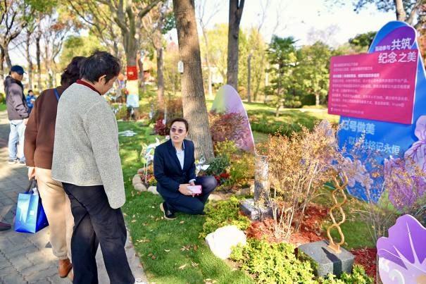 沪上墓园今日祭扫人流平稳 明日正冬至预计迎来高峰(图4)