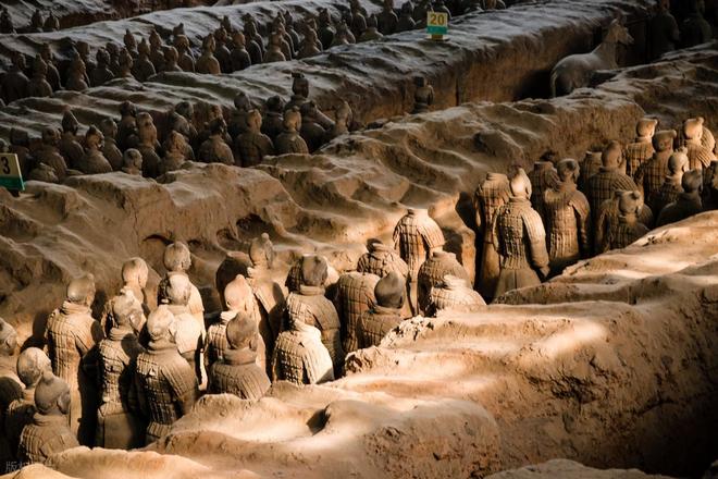 兵马俑在地下分布面积不小埋得不深为啥几千年都没人盗挖呢？(图6)