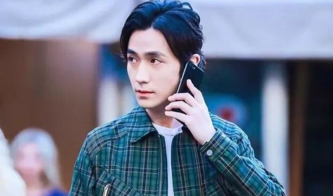 朱一龙曾被吐槽又老又丑如今秒杀众多小鲜肉无愧偶像实力派(图4)