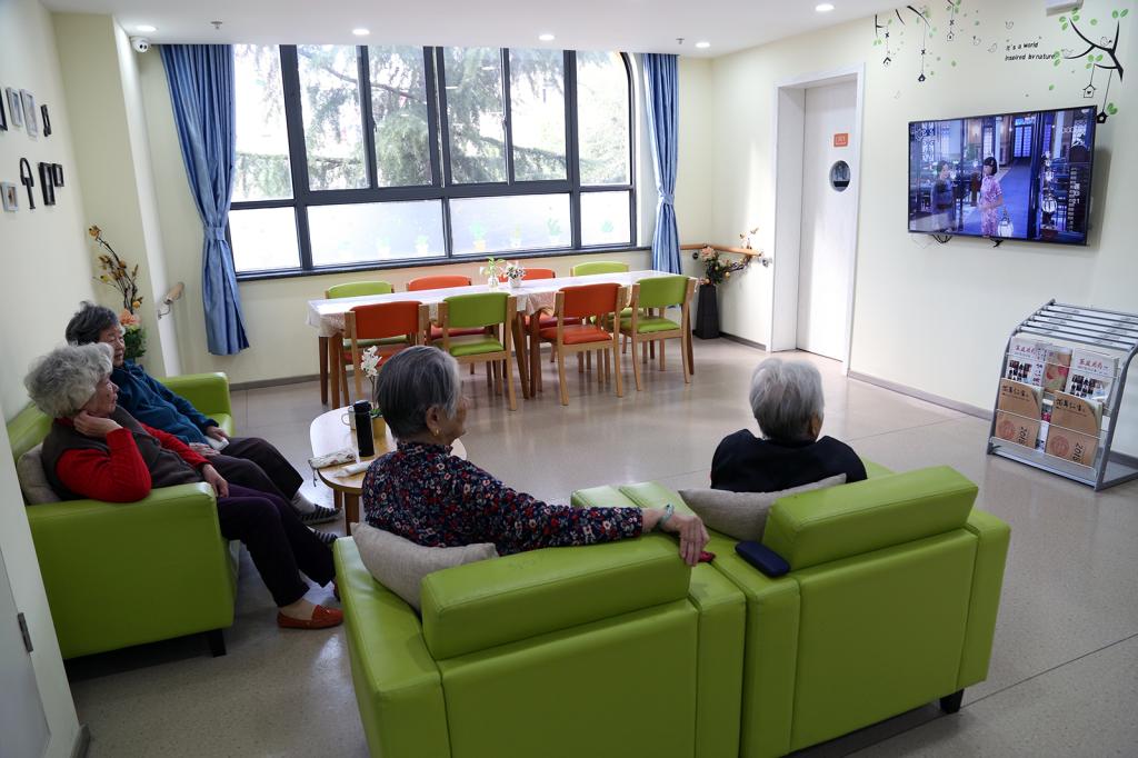 2026中国适老化产品行业：让老年人享受到更舒适、便捷的生活(图1)